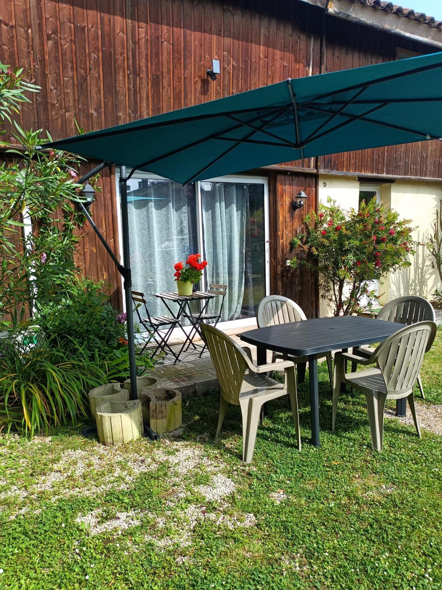 Charmant Riscle Extérieur photo